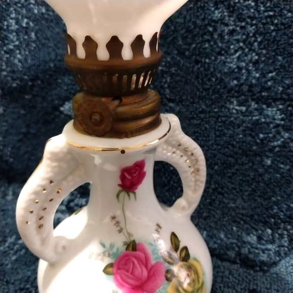 BOGO FREE Miniature Oil Lamp White Glass Floral Vintage - Picture 4 of 6